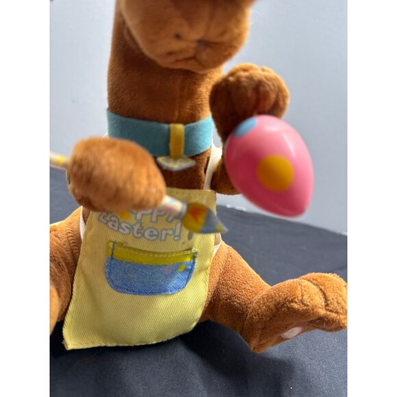 Gemmy Scooby-Doo Easter Chef Egg Paint Brush Plush Singing "Happy Easter Egg Hun - Picture 3 of 13